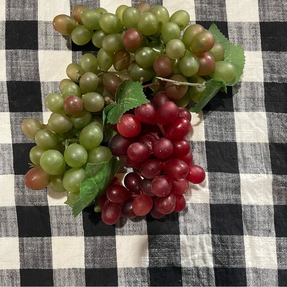 Lot of 3 Vintage Faux Grapes Green Red - Picture 1 of 5